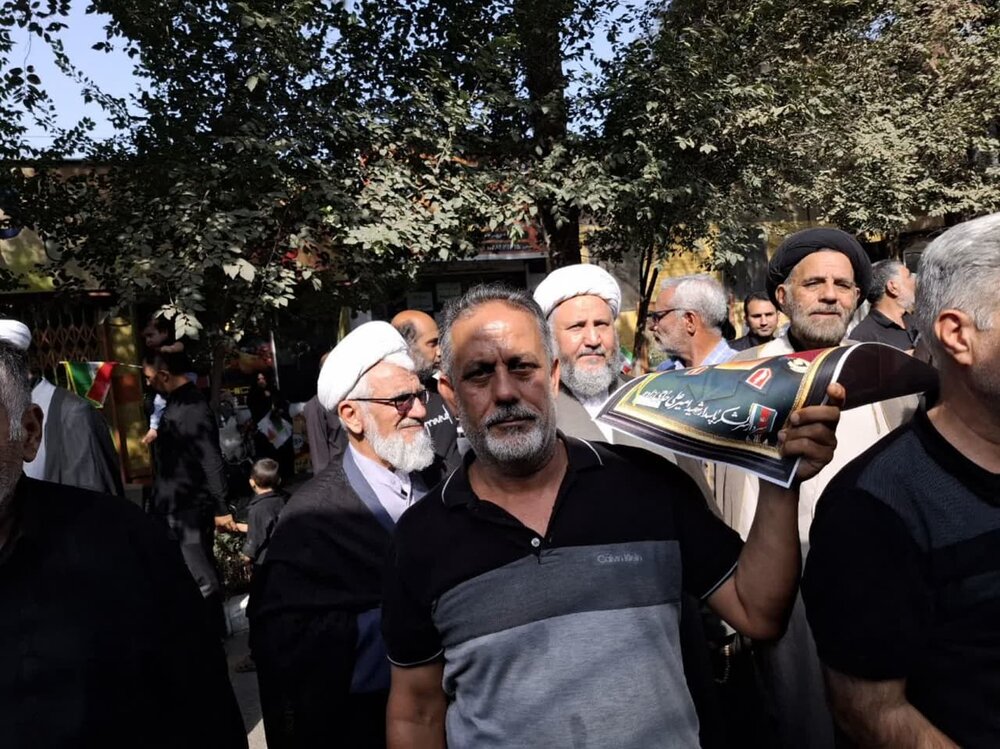 پیکر مطهر ۸ نفر از شهدای هوافضای سپاه در کاشان تشییع شد+عکس