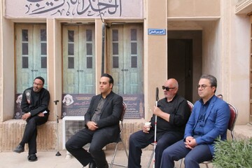 تصاویر/ میراث مرثیه همراه با زیارت عاشورا با حضور نماینده ولی فقیه درکاشان درخانه تاریخی آل یاسین