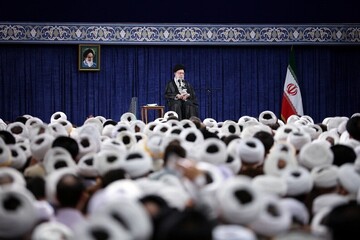 دفاع از ولی‌فقیه وظیفه شرعی است