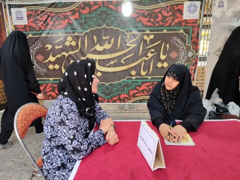 تصاویر/فعالیت طلاب مدرسه علمیه الزهرا اراک به مناسبت هفته عفاف و حجاب