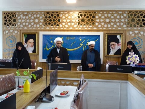 آیین معارفه سرپرست معاون فرهنگی حوزه علمیه خواهران استان اصفهان