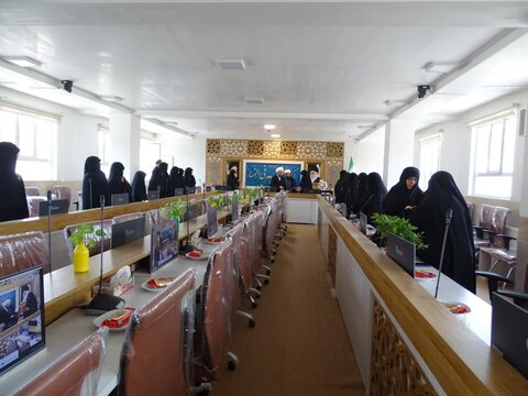 آیین معارفه سرپرست معاون فرهنگی حوزه علمیه خواهران استان اصفهان