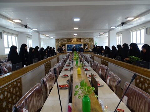 آیین معارفه سرپرست معاون فرهنگی حوزه علمیه خواهران استان اصفهان