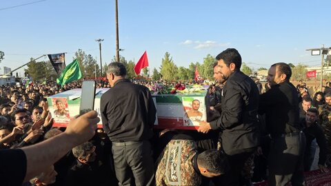 تصاویر/تشیع با شکوه پیکر شهید پاسدار محمد خشاپور در ابوزیدآباد