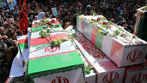 عزت ملت ایران برگرفته از مکتب امام حسین(ع) است