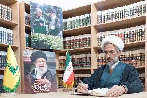 پدران و مادران شهدا با استقامت، درس وفاداری را به نسل‌های آینده می‌آموزند