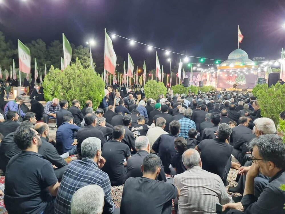 مراسم بزرگداشت شهدای مبارزه با اسرائیل در کاشان برگزار شد