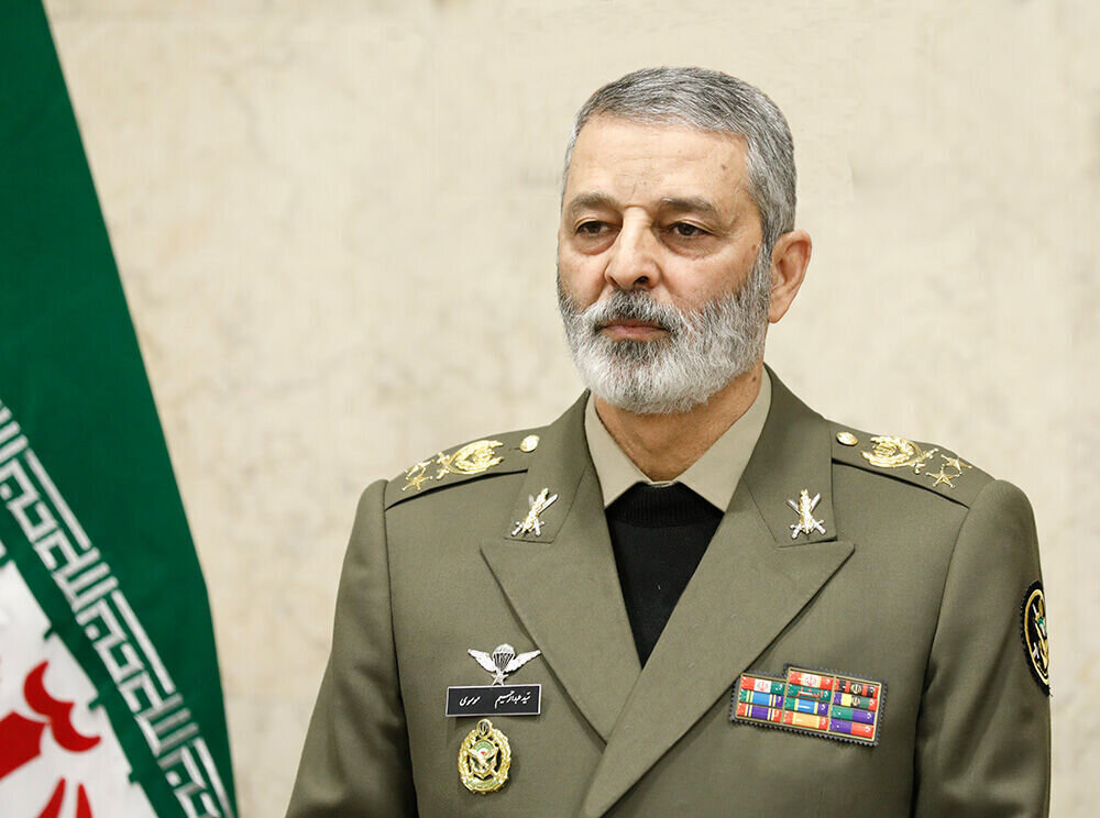 رئيس الاركان الايرانية: لو أخطأ العدو مرة اخرى فسنرد عليه بقوة أكبر