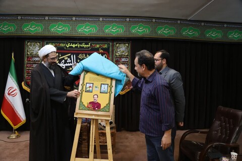 تصاویر / دیدار جمعی از شعرا و نویسندگان عرصه کودک و نوجوان با امام جمعه همدان