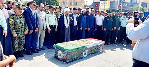 تصاویر /  تشییع پیکر شهید محمد بایر در نهاوند