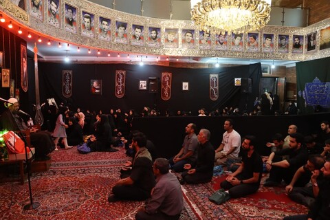 تصاویر / مراسم سوگواری دهه دوم محرم در هئیت هنرمندان همدان