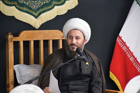 تصاویر/ جلسه هفتگی تفسیر قرآن کریم در خوی