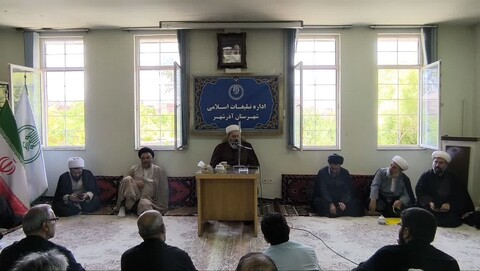 تصاویر/ نشست تبیینی «تدبر در آیات مقاومت» در آذرشهر