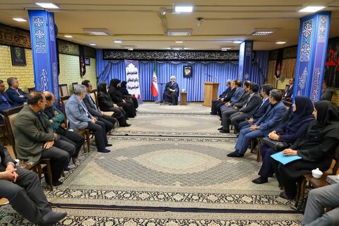 تصاویر | دیدار جمعی از مدیران استان با نماینده ولی فقیه در آذربایجان شرقی