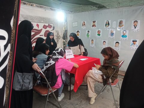 تصاویر/فعالیت مبلغین مدرسه علمیه فاطمه الزهرا اراک در دهه دوم محرم