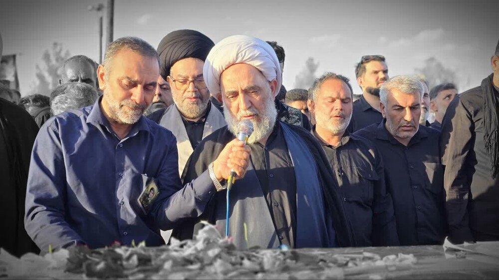 پیکر شهید طریق القدس «پاسدار محمدخشاپور» در کویرات آران و بیدگل تشییع شد+ عکس