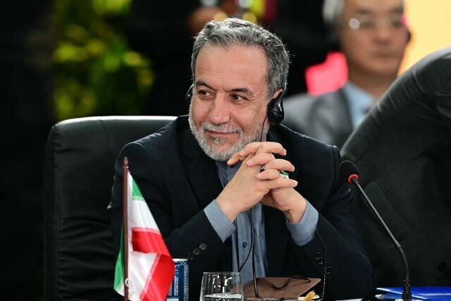 رهبران کشورهای اسلامی گفتار و کردار خود را از هرگونه شائبه همراهی با ظلم و تعدی مبرا سازند