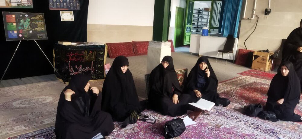 برگزاری نشست بصیرتی با موضوع جنگ نرم و نقش فرهنگ در جامعه در ساوه