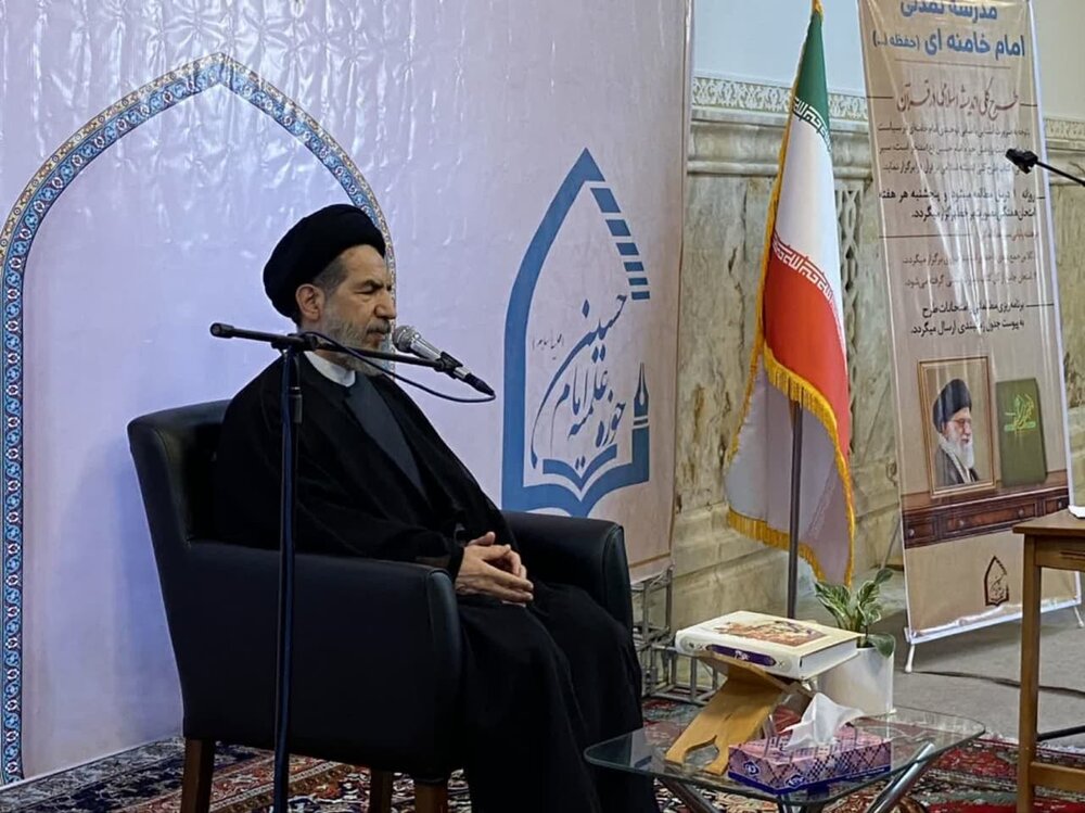 مدرسه تابستانی حوزه علمیه امام حسین(ع) افتتاح شد+ تصاویر