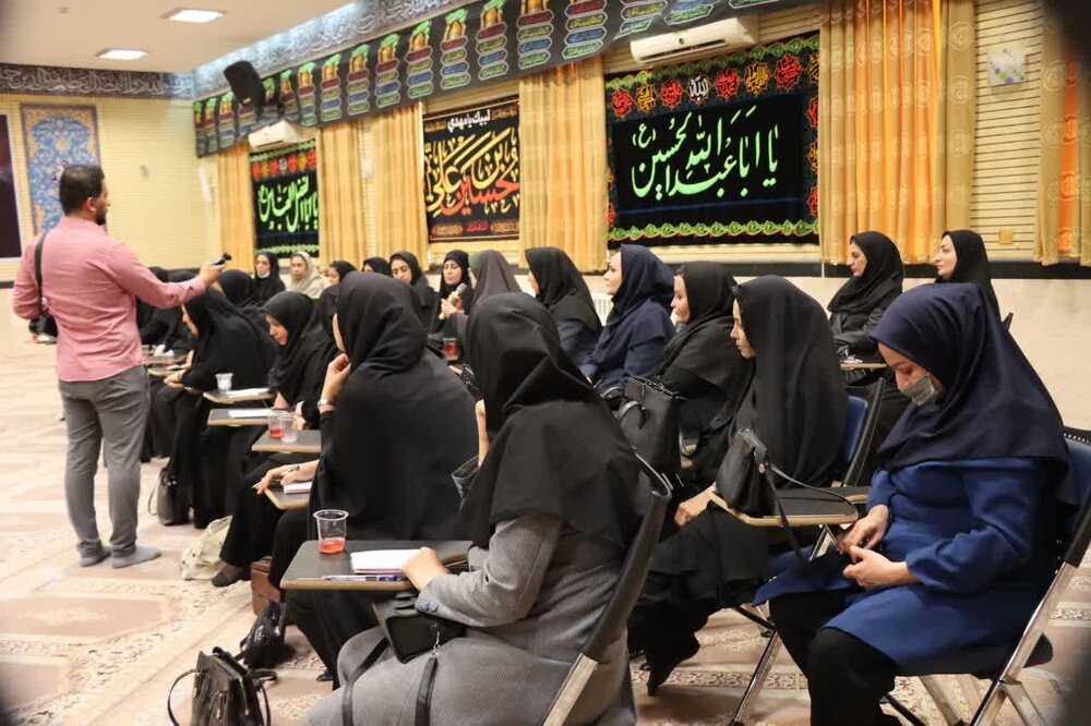 تصاویر/دیدار بانوان خبرنگار با امام جمعه ایلام