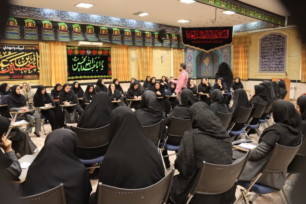 تصاویر/دیدار بانوان عرصه خبرگزاری با امام جمعه ایلام