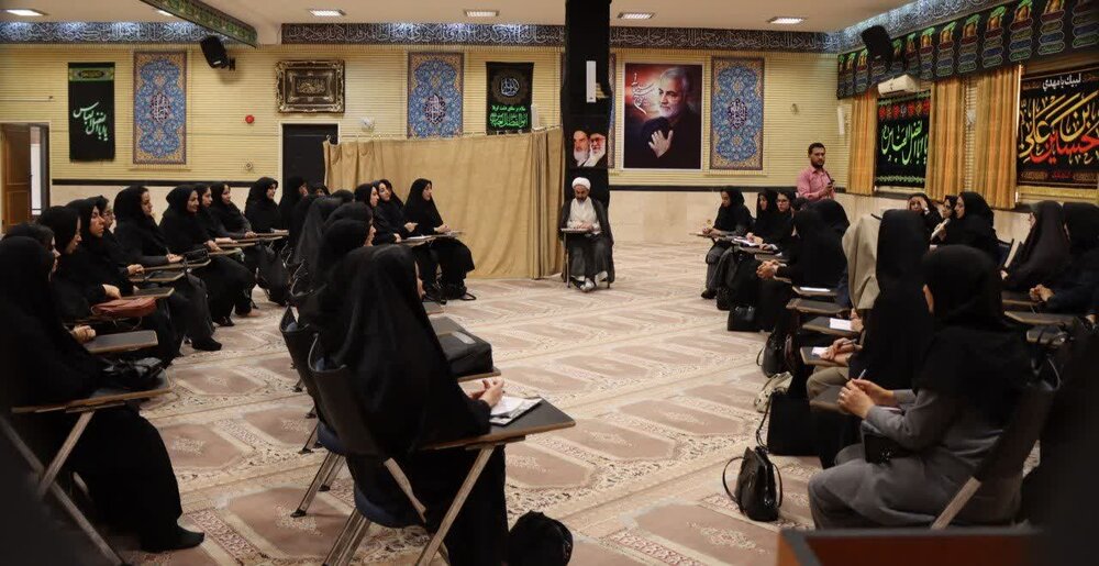 تصاویر/دیدار بانوان عرصه خبرگزاری با امام جمعه ایلام