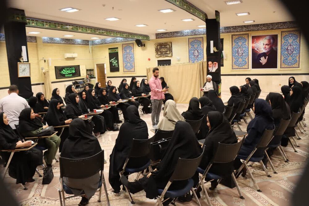 تصاویر/دیدار بانوان عرصه خبرگزاری با امام جمعه ایلام