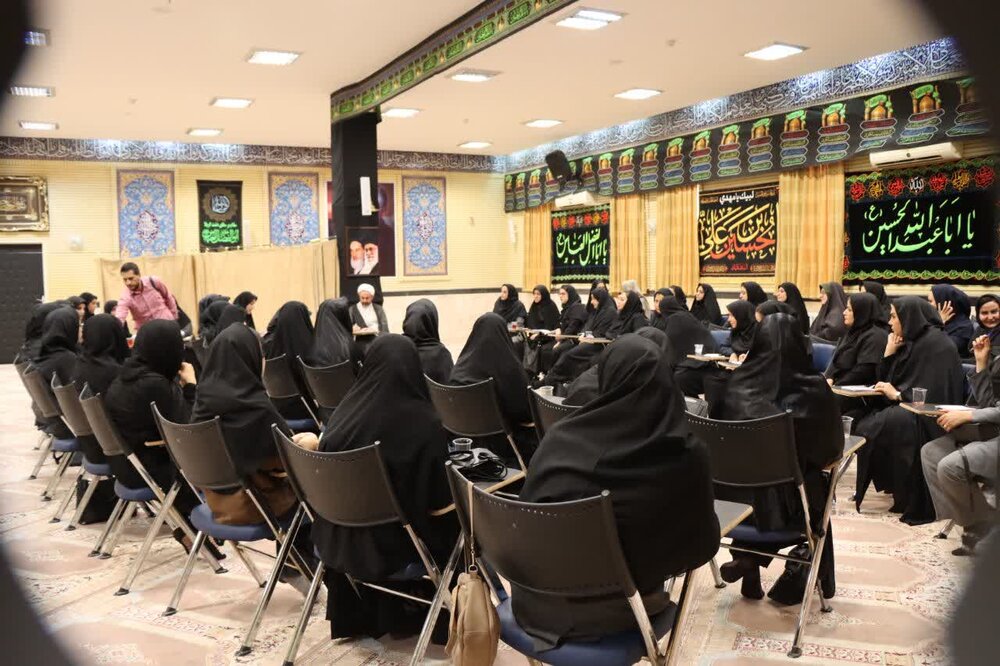 تصاویر/دیدار بانوان عرصه خبرگزاری با امام جمعه ایلام