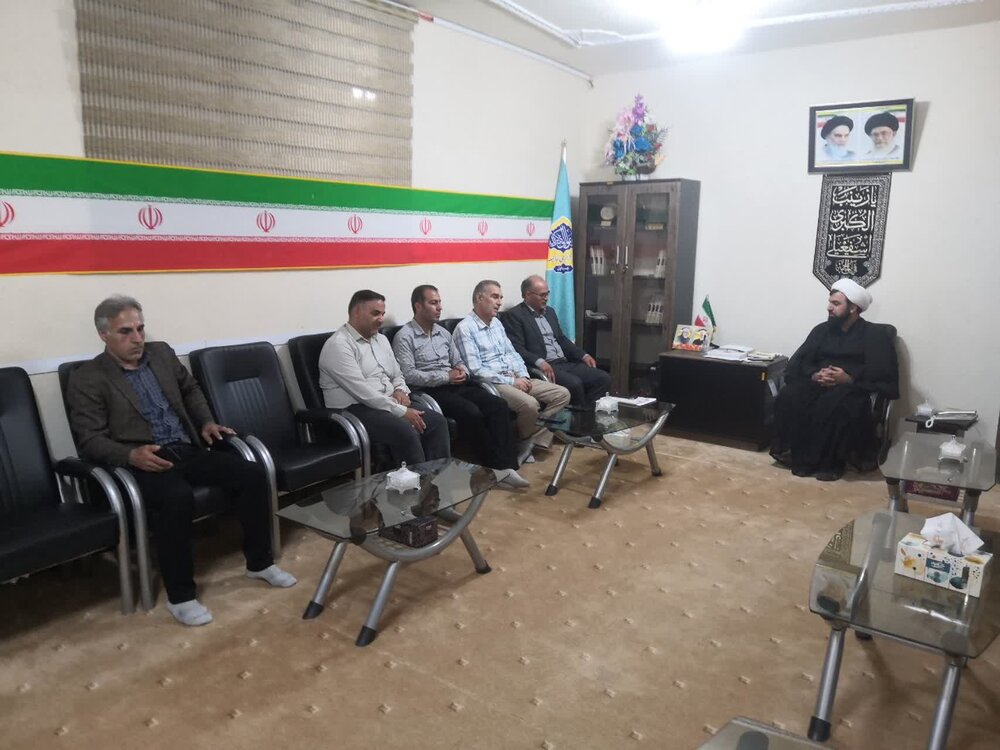 تصاویر/ دیدار رئیس بهزیستی با امام جمعه شهرستان چرداول