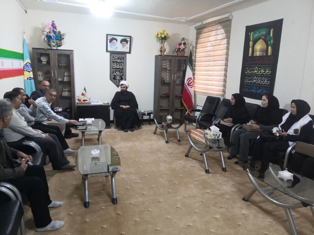 تصاویر/ دیدار رئیس بهزیستی با امام جمعه شهرستان چرداول