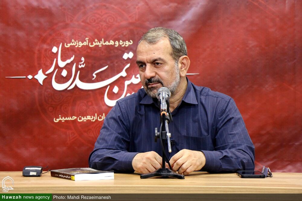 آغاز دوره آموزشی مبلغان بین‌المللی اربعین در قم/ تشکیل شبکه ۷۰۰ نفره مبلغان؛ گام جدید در تبلیغ بین‌المللی اربعین