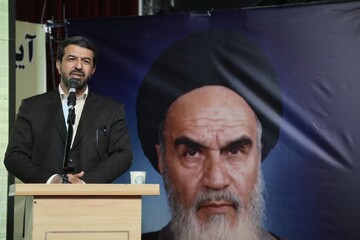 بانوان پیشگامان جبهه اقتصاد مقاومتی‌ هستند