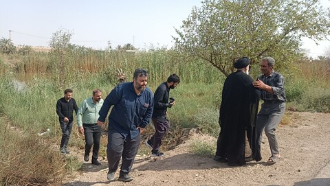 بازدید امام جمعه اهواز از مناطق متاثر از تنش آبی در جنوب خوزستان