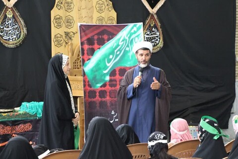 تصاویر|همایش ریحانه‌های حسینی در مرکز هوانیروز شهید وطن پور