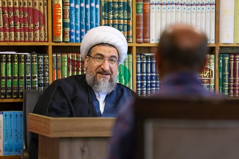 عکس | دیدار اقشار مختلف مردم با امام جمعه تبریز