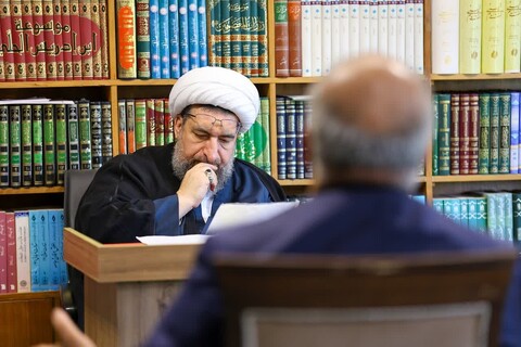 عکس | دیدار اقشار مختلف مردم با امام جمعه تبریز