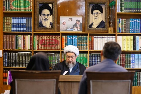 عکس | دیدار اقشار مختلف مردم با امام جمعه تبریز