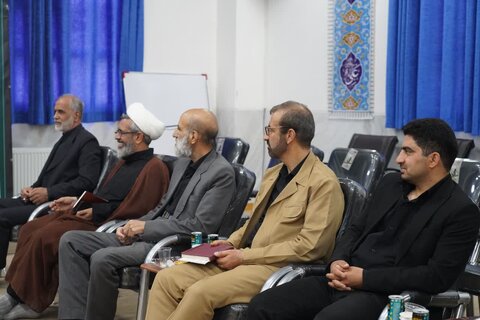 دیدار مسئول دفاتر نظارت و بازرسی بر انتخابات در استان لرستان با نماینده ولی فقیه در استان