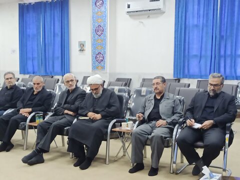 دیدار مسئول دفاتر نظارت و بازرسی بر انتخابات در استان لرستان با نماینده ولی فقیه در استان