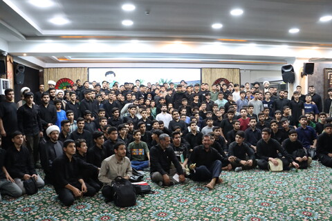 دیدار صمیمی دانش آموزان دوره علمی تربیتی شهید علم‌الهدی(ره) با نماینده ولی فقیه در خوزستان