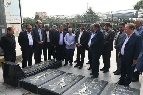 تصاویر ./  تجدید میثاق رئیس دفتر بازرسی ویژه رئیس‌جمهور با آرمان‌های شهدا در همدان