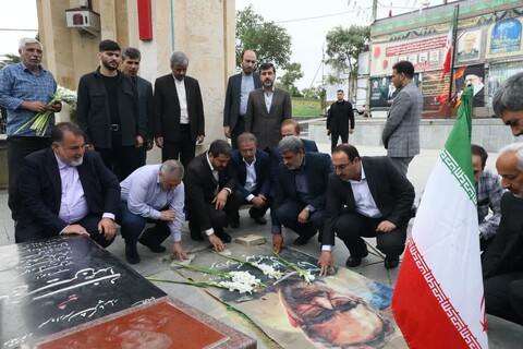 تصاویر ./  تجدید میثاق رئیس دفتر بازرسی ویژه رئیس‌جمهور با آرمان‌های شهدا در همدان