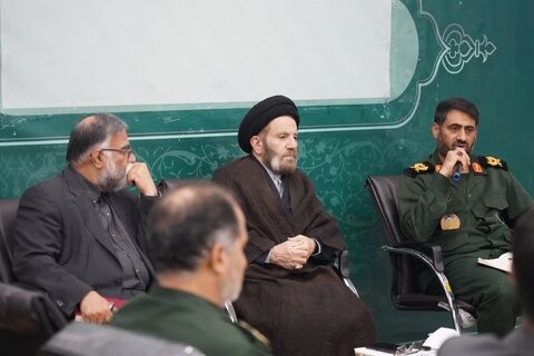 جلسه هماهنگی و برنامه‌ریزی مراسم اربعین شهدای جنگ ۱۲ روزه استان لرستان