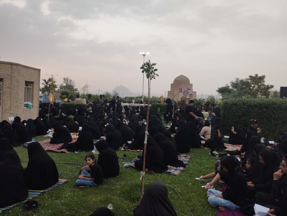 تصاویر/ فعالیت های مدرسه علمیه فاطمیه بردسیر در ماه محرم