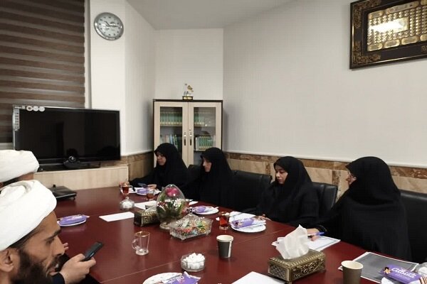 موضوعات پیشنهادی کرسیهای آزاداندیشی مدارس علمیه خواهران اردبیل بررسی شد+عکس