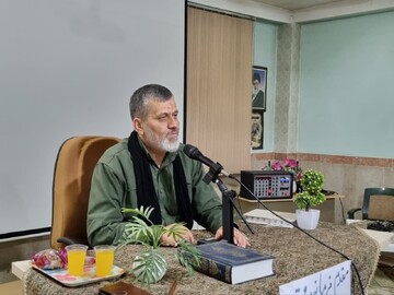 ما ملت امام حسینیم و تا قیامت این مسیر را ادامه می‌دهیم 
