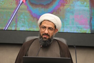 جامعه باید به سوی فعالیت و کسب درآمد سوق پیدا کند