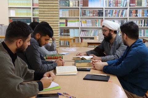 تصاویر/ دوره آموزش تابستانی مدرسه علمیه امام خمینی رحمت الله علیه ارومیه