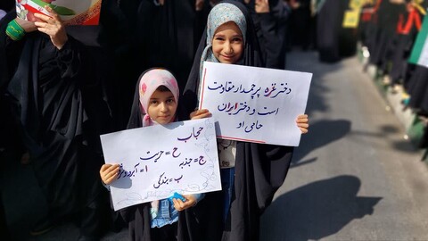 تصاویر| اجتماع 3 هزارنفری دختران حسینی،مادران زینبی خمینی شهر