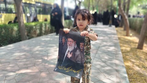 تصاویر| اجتماع 3 هزارنفری دختران حسینی،مادران زینبی خمینی شهر